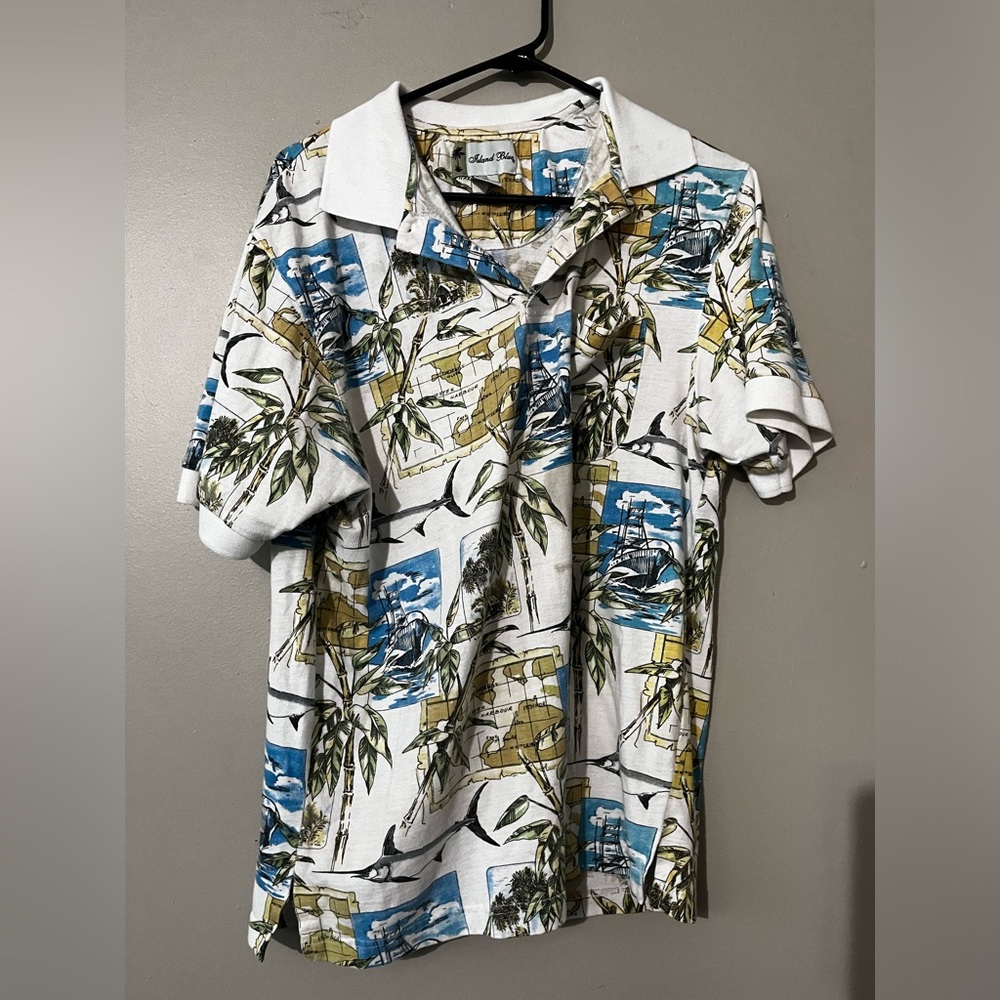 Vintage men’s island blue polo shirt with maps and fish pattern size medium